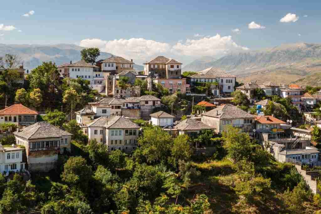 ciudades menos conocidas Gjirokaster