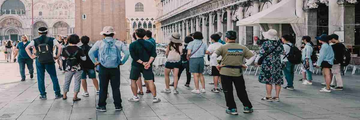 diferencia entre un free tour y un tour de pago